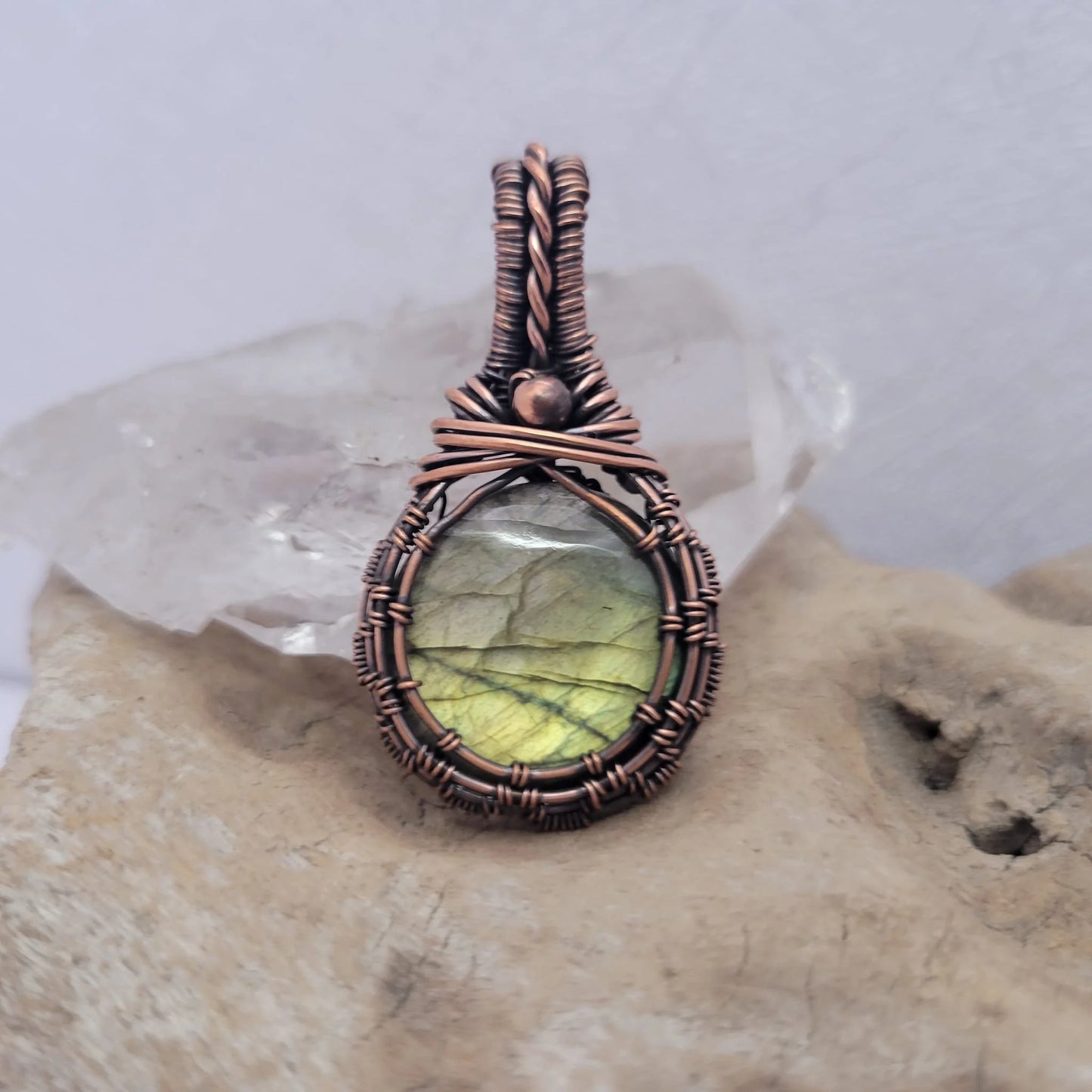 Handcrafted Labradorite Copper Pendant Necklace — side view