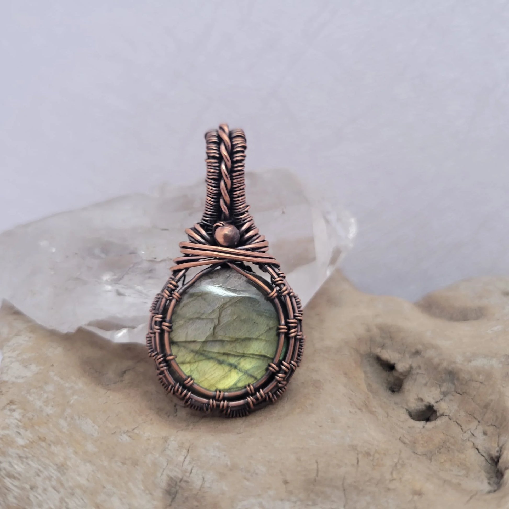 Handcrafted Labradorite Copper Pendant Necklace — detail view
