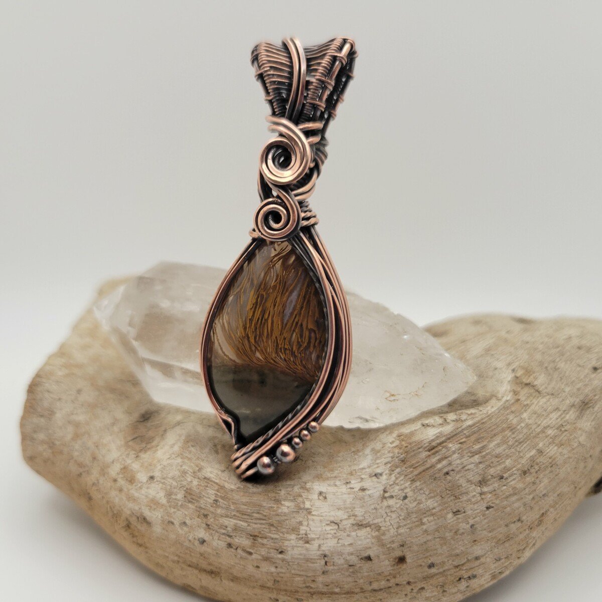 Handcrafted Priday Thunderegg Agate Copper Pendant Necklace — side view