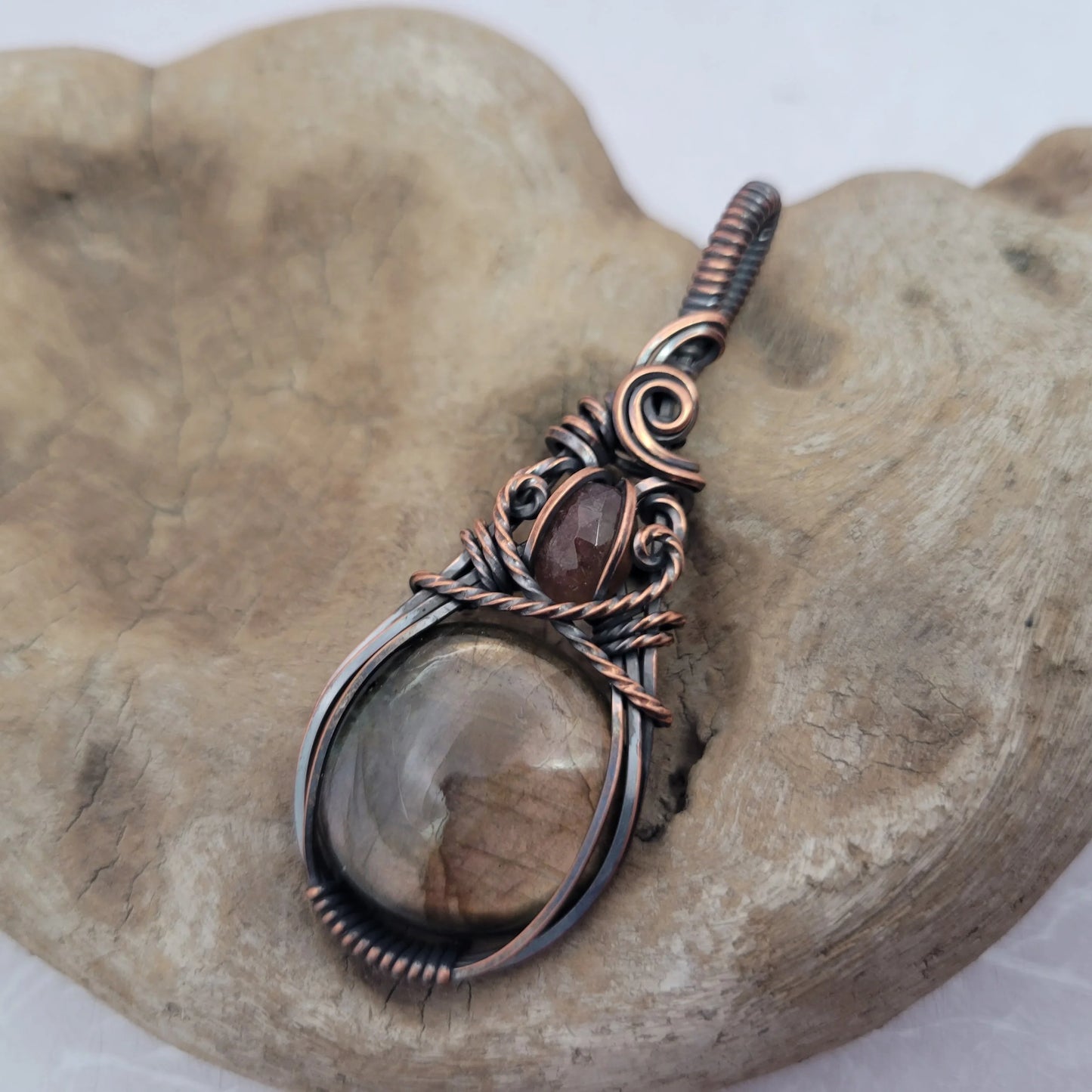 Handcrafted Labradorite and Tourmaline Copper Pendant Necklace — product image 7