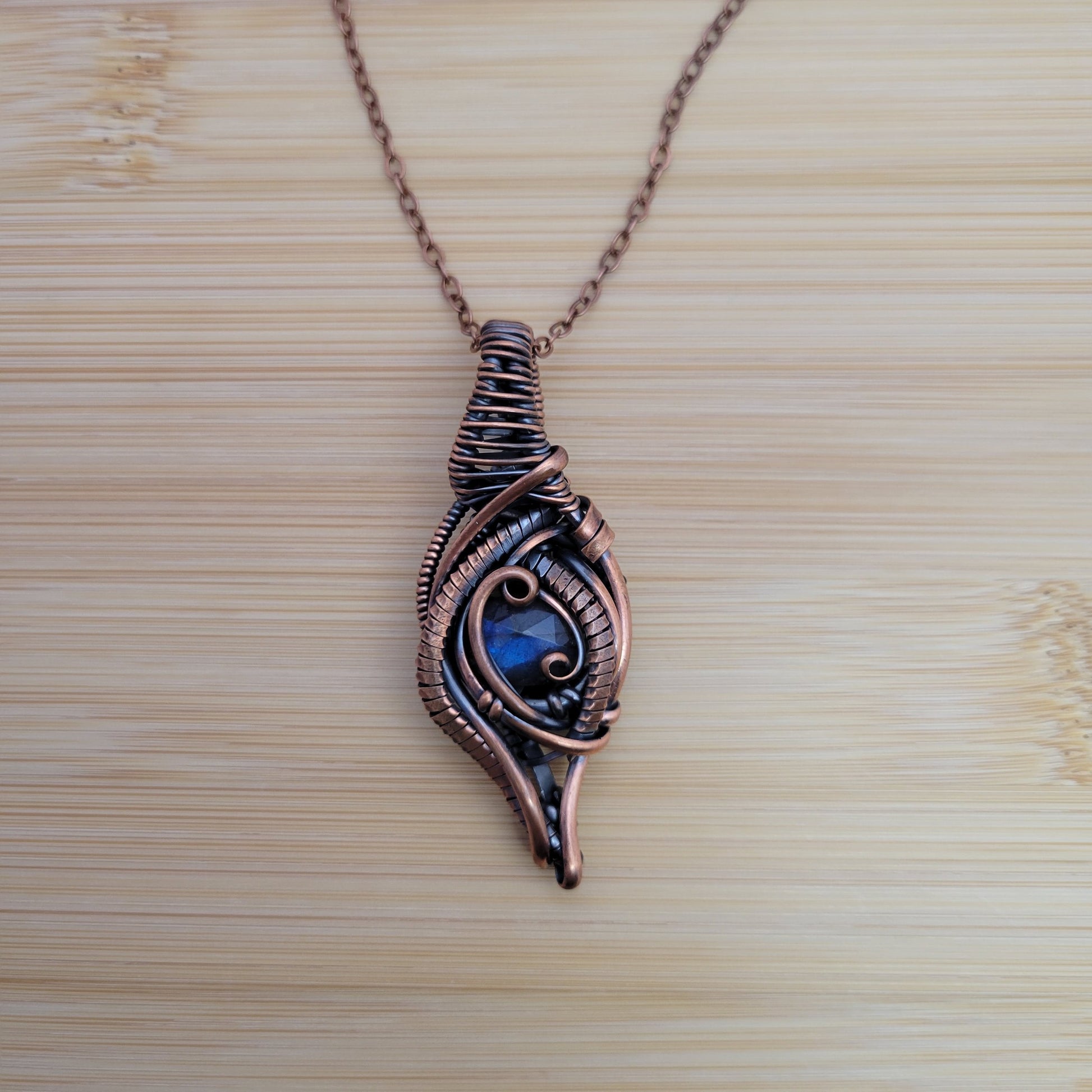 Handcrafted Labradorite Copper Pendant Necklace — product image 10
